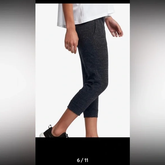 Nike Plus Vintage Capri Pants - Picture 7 of 8